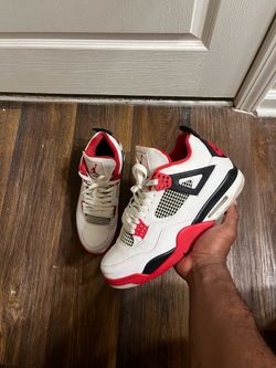 Jordan 4 fire reds
