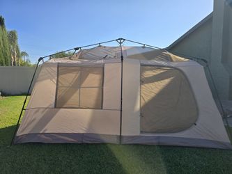 8 Person 3 Season Pop Up Tent