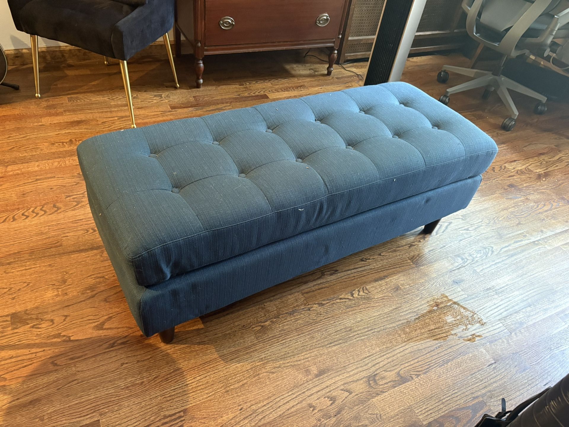 Free Ottoman (blue)