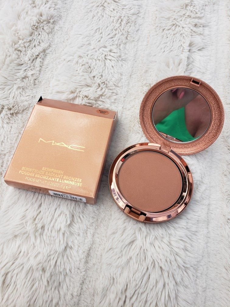 MAC Cosmetics Sunstruck Radiant Bronzer