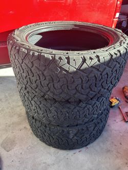 Tires 265/50/20