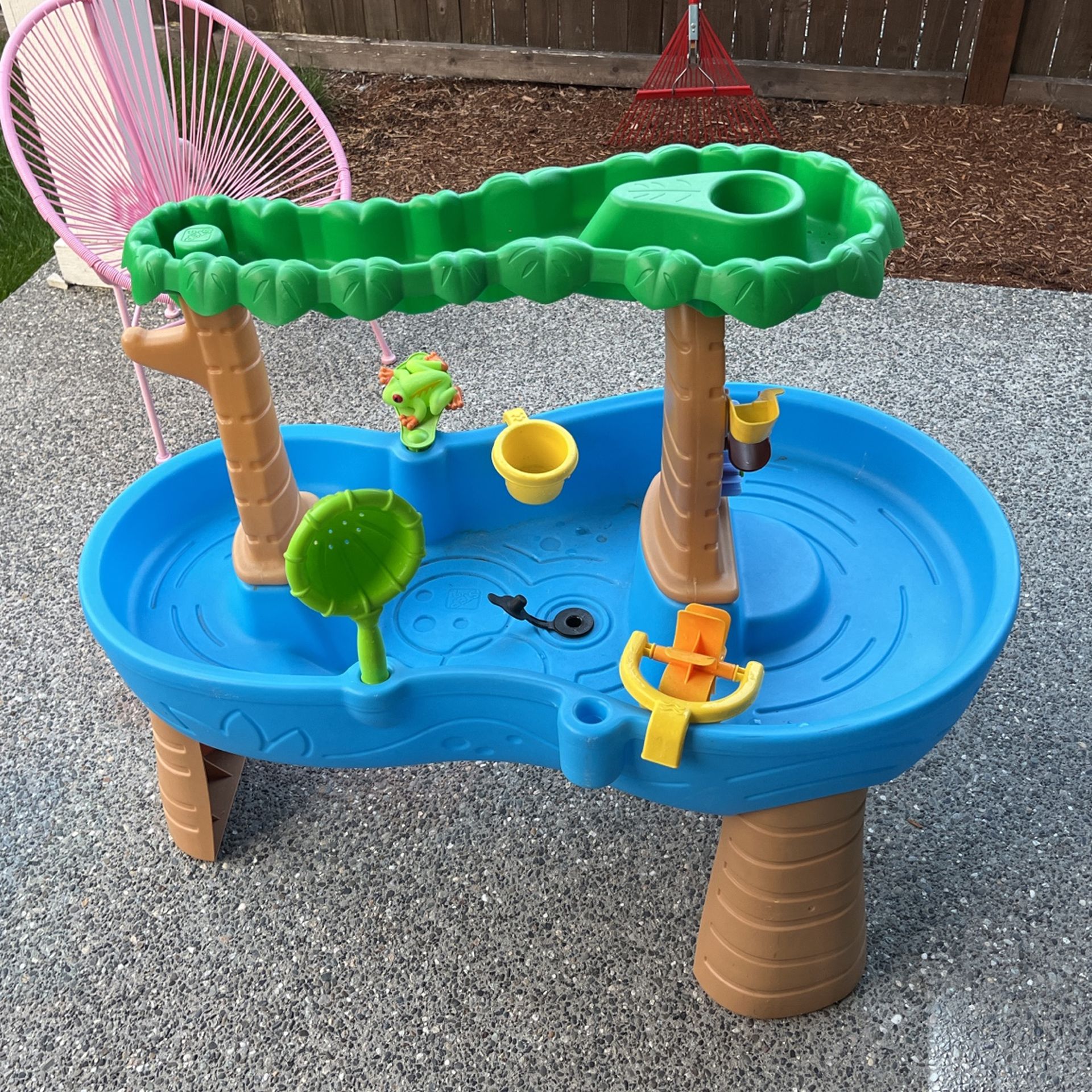 Step 2 Sensory Play Table