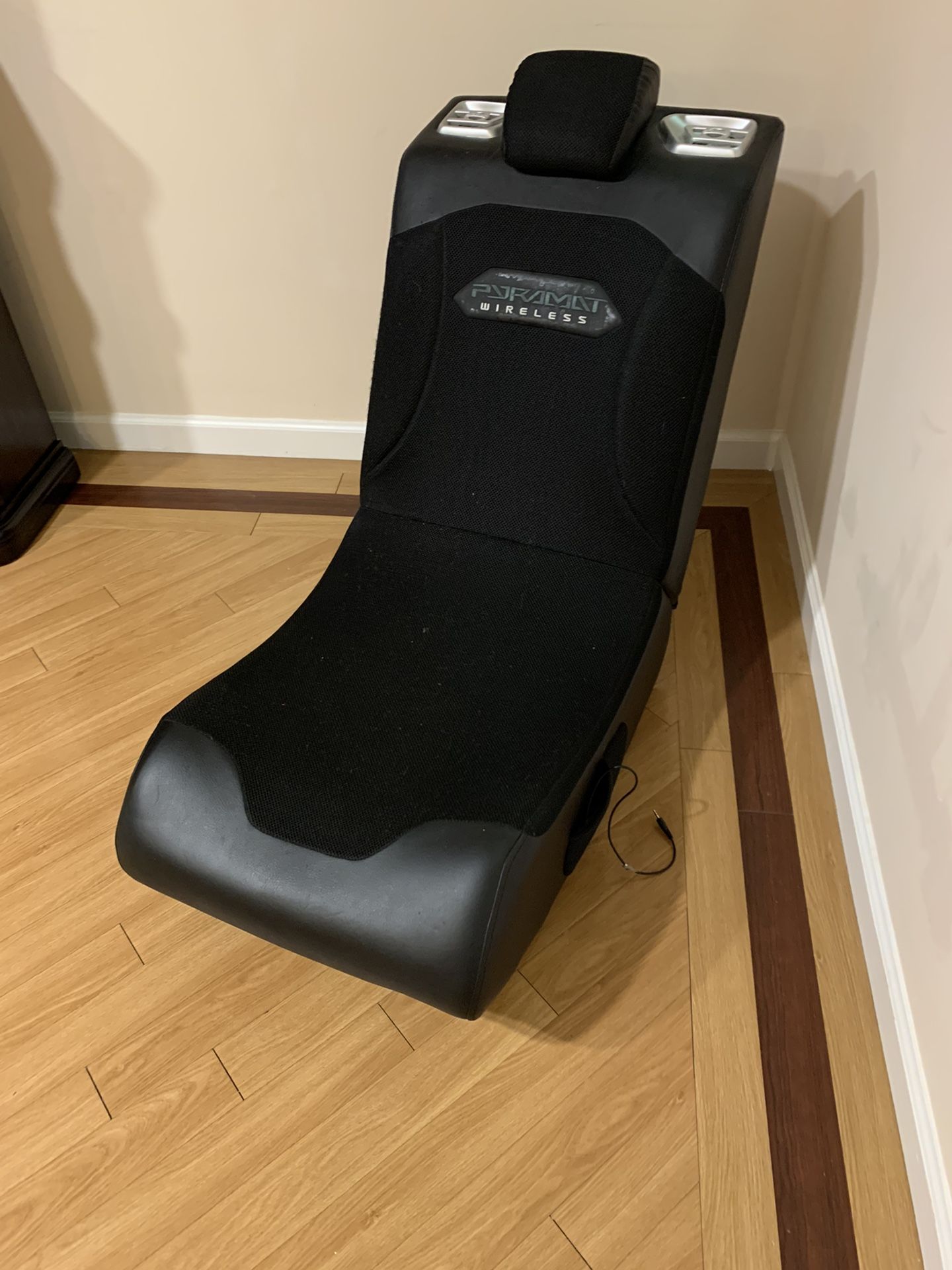 Pyramat Wireless PM440w Gamer Chair for Sale in Westland MI OfferUp