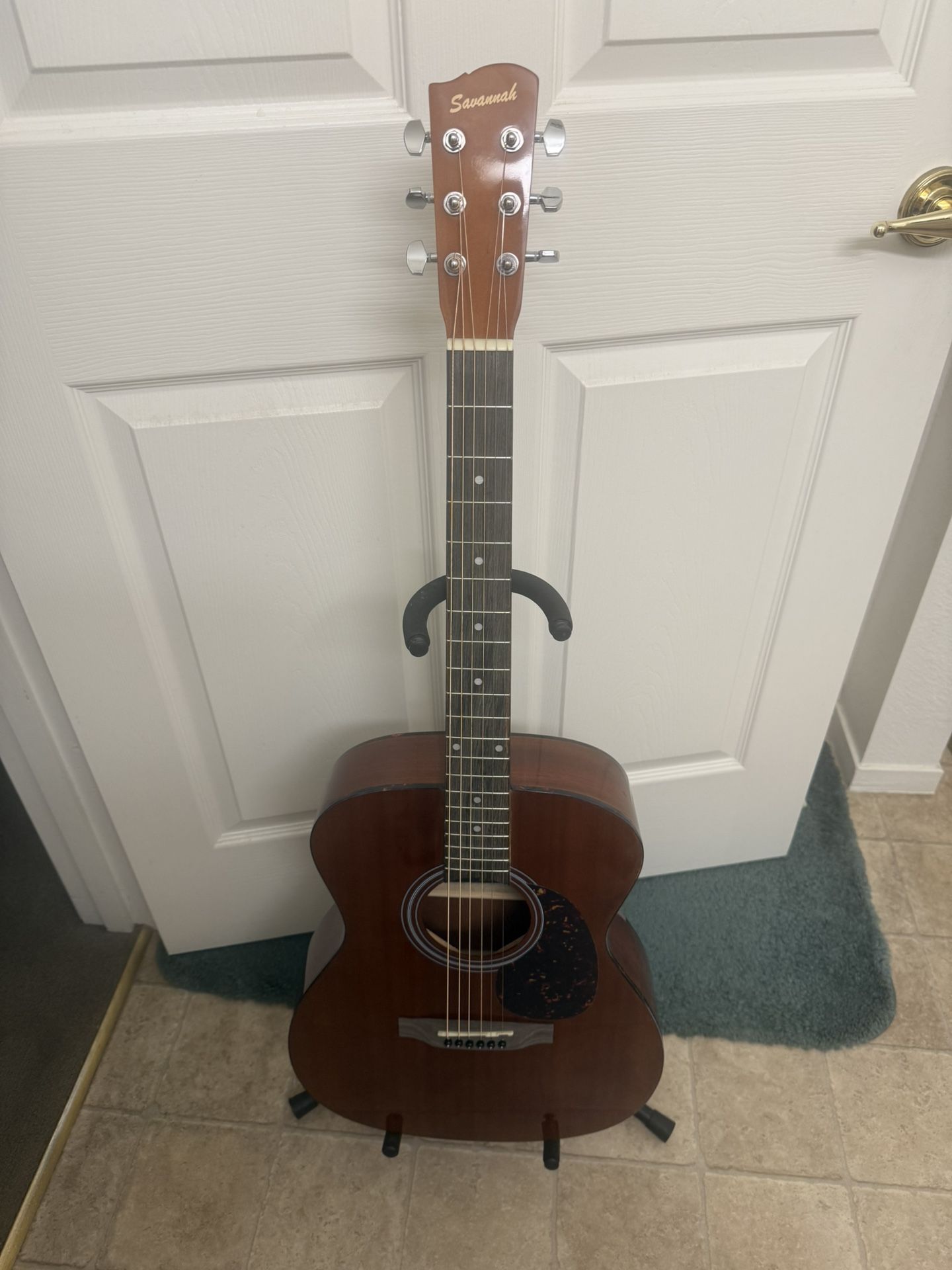 Savannah Acoustic 6 String Guitar