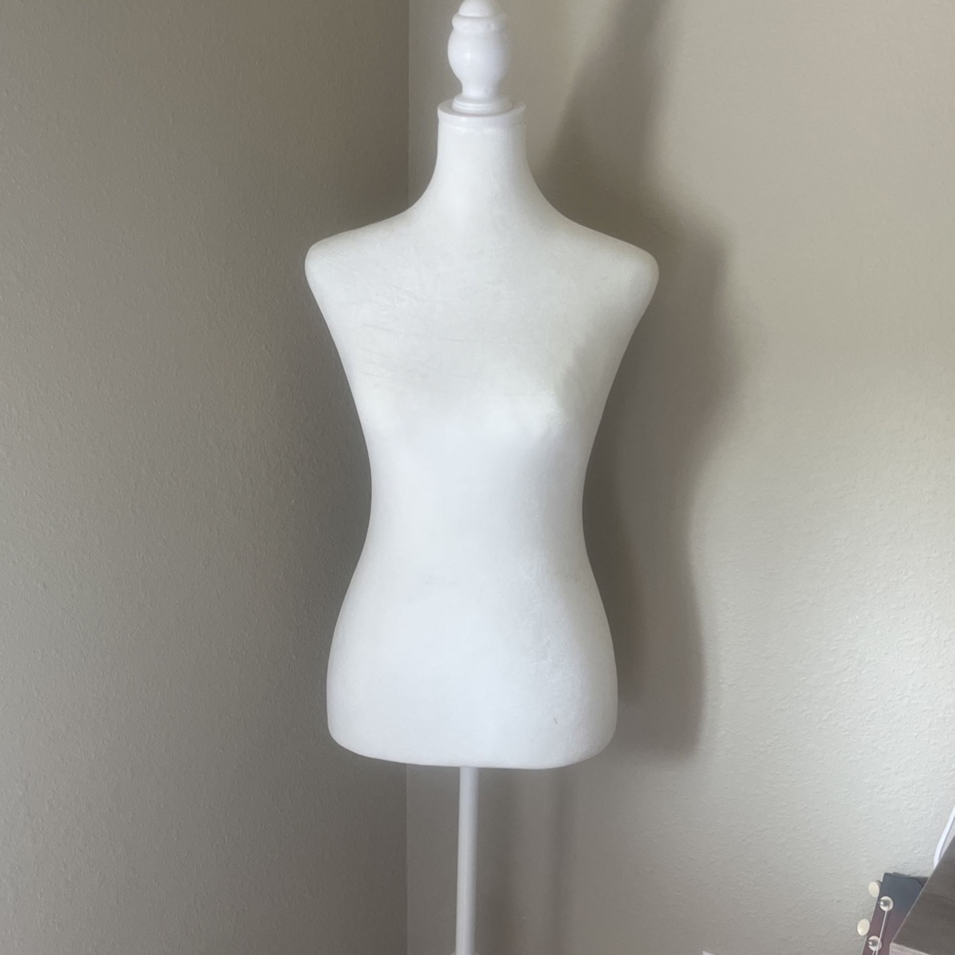 Dress Form/ Mannequin