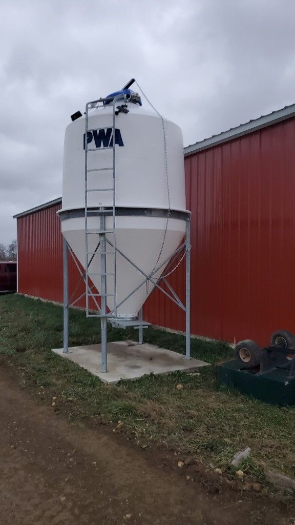Farmerboy Feeder Bin