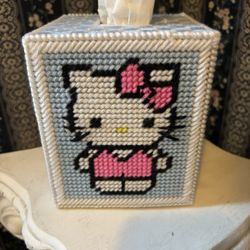 HELLO KITTY  TISSUE BOX COVER 