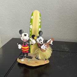 Cute Mickey figurine Hawaiian