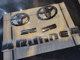 Toyota 4Runner '14-'23 Overlay Kit Matte Black