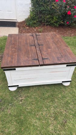Table with hinge tops