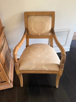 4 pcs beautiful arm chair