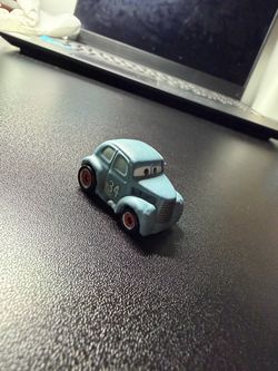 Disney Pixar Cars Mini Racer River Scott