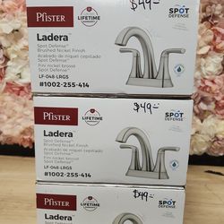 Pfister
Ladera 4 in. Centerset Double Handle Bathroom Faucet in Spot Defense Brushed Nickel