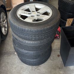 215-60-16 Chevy/Gm Rims And tires. Good Shape
