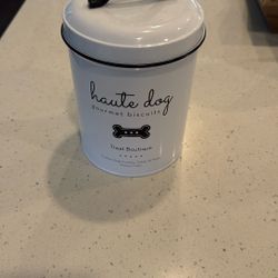 Dog Tin 