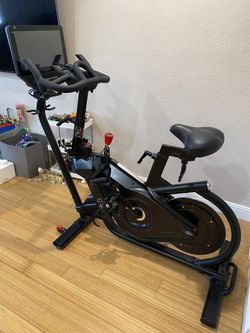 Bowflex VeloCore indoor cycling bike Exercise Bicycle Monitor Is Block
