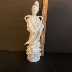 White porcelain 12 inch Asian lady figurine