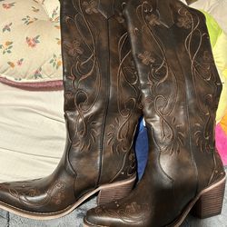 Women’s boots