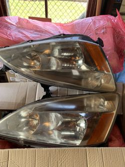 2004 Honda accord at lights