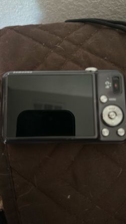 Samsung12.2 amp, 3x zoom , camera only no battery or cords