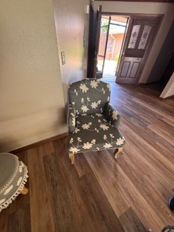 Chair with ottoman