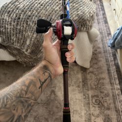 Abu Garcia Revo Rocket Bait caster Combo 