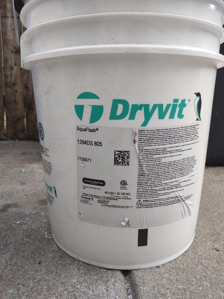 Dryvit Aqua Flash