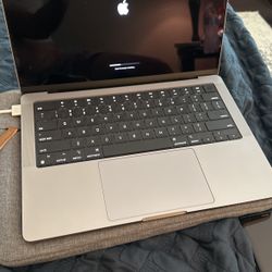 14-inch MacBook Pro With Apple M1 Pro Chip