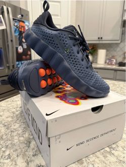 Nike Mind 002