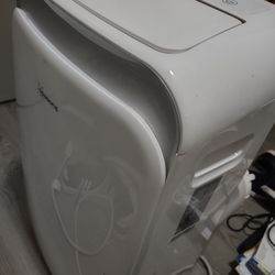 PORTABLE AIR CONDITIONER.  13,500 BTU