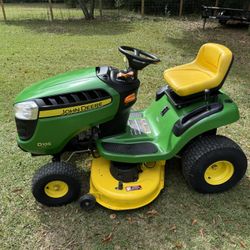 John Deere D105 ( only 90hrs ) Model 2015
