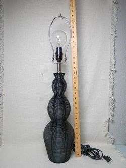 Lamp 28" Black Metal Wire Light Weight Modern See Through Works Great 