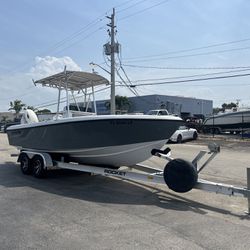 2000 Bluewater 2150 Center Console Boat