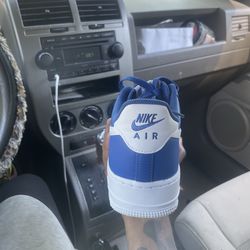 Melo Jordan ones and Air Force’s size 10