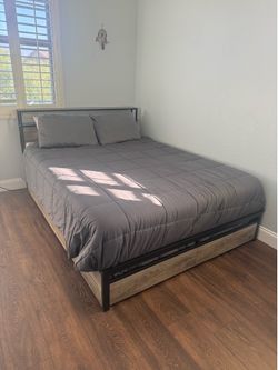Queen Platform Bed Frame with Storage Drawers – Metal & Wood Modern Style