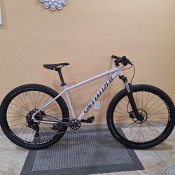 SPECIALIZED ROCKHOPPER COMP 29 ER 1 X 9 SPEED LIKE NEW( MEDIUM) CHECK MY OTHER BIKES 