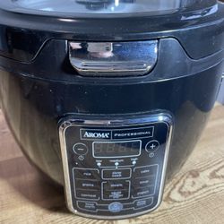 Rice Cooker. Multi Cooker. New. 