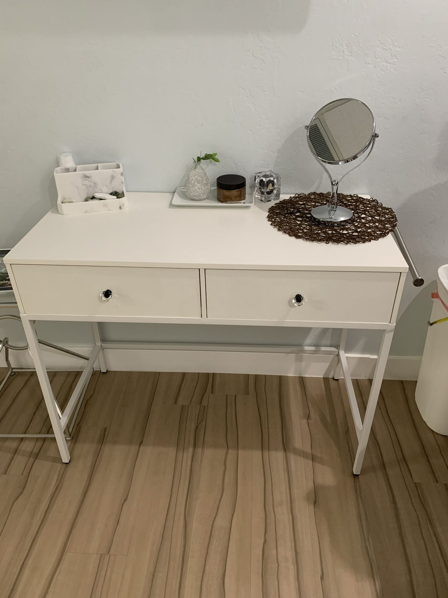 Vanity/desk
