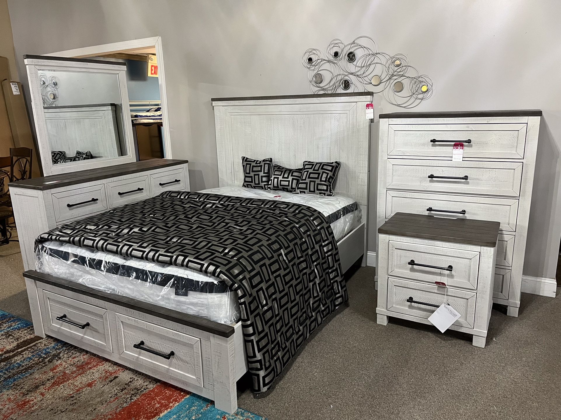 🤩 New Queen 👑 Bed w/ Storage.