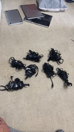 Assorted DELL / HP / Sony chargers