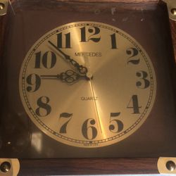 Wood Clock “Mercedes”
