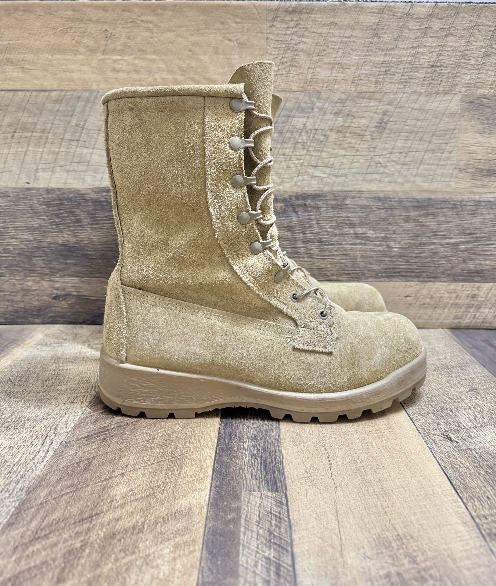 Altama Desert Tan Tactical Military Combat Vibram Sole Army Boots Size 8R Men / 9.5R women