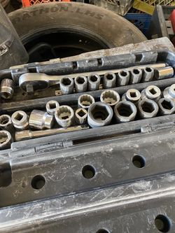 Socket wrench set