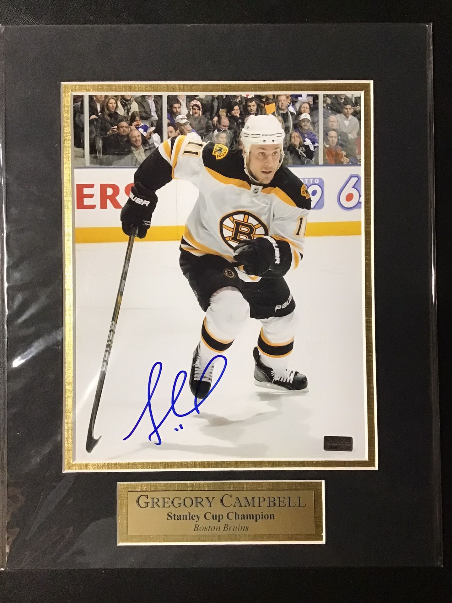 Gregory Campbell Autographs