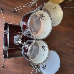 Extremely Nice Pro Set Up Drum Set Drums Drumkit Kit