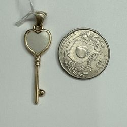 14k Hart Key Pendant 