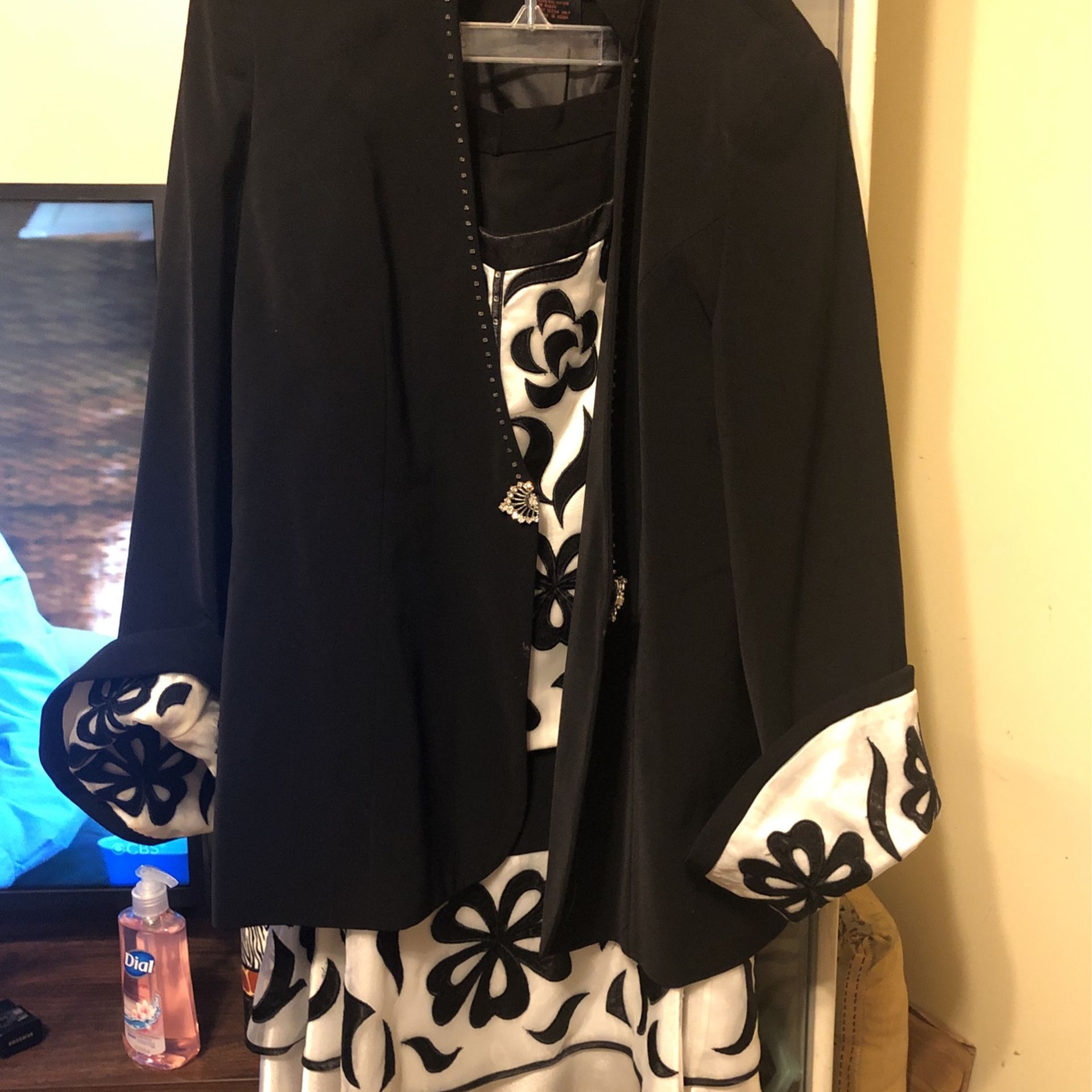 Ashro 3 piece Suit Worn Twice