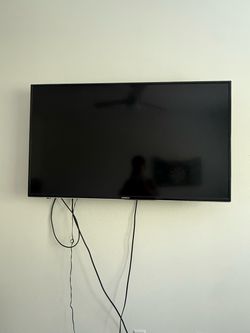 Hitachi Alpha Series le50a6r9 LCD HDTV Roku Tv 50 inch