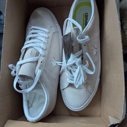 Brand New Converse Size 12mens Genuine Suede Leather Sneakers