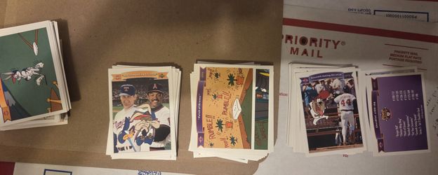 Baseball cards 1991 Upper Deck Loony Tunes Comic Ball Partial Set 1-198 have 180 cards